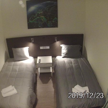 Rent0Nline Brwinow Rooms Exterior foto