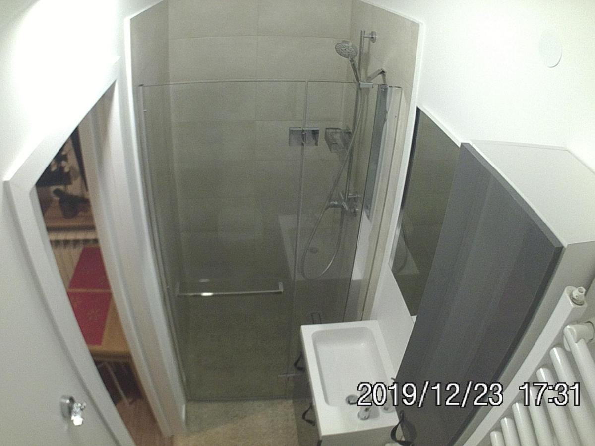 Rent0Nline Brwinow Rooms Exterior foto
