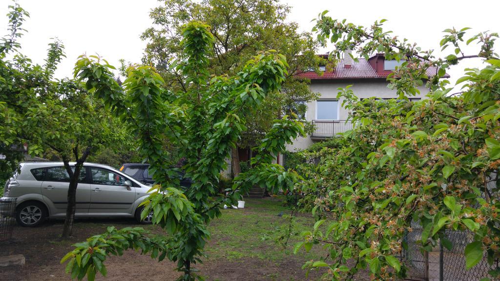Rent0Nline Brwinow Rooms Exterior foto